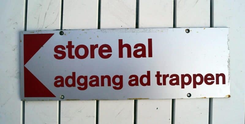 Store hal adgang ad trappen