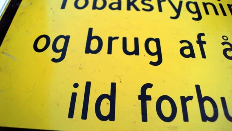 Tobaksrygning og brug af åben ild forbudt