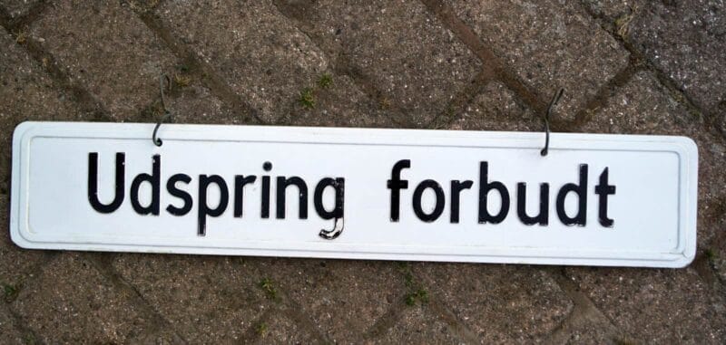 Udspring Forbudt + Benyt Trapperne