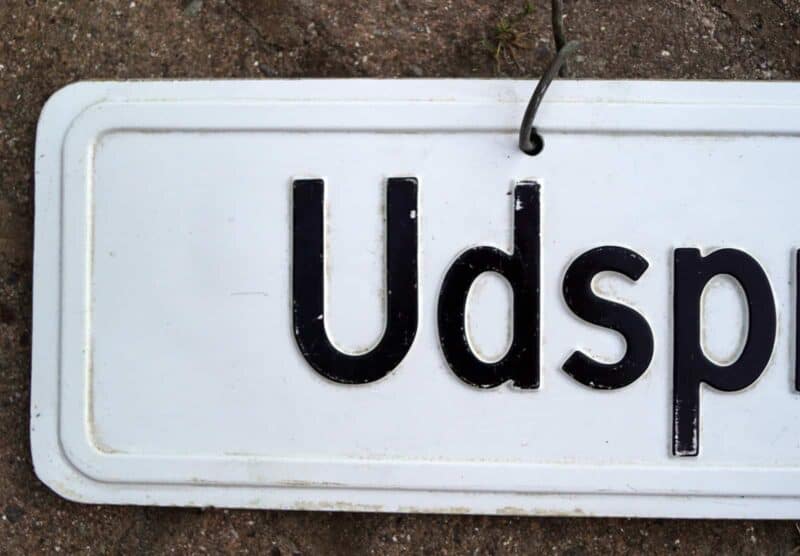 Udspring Forbudt + Benyt Trapperne