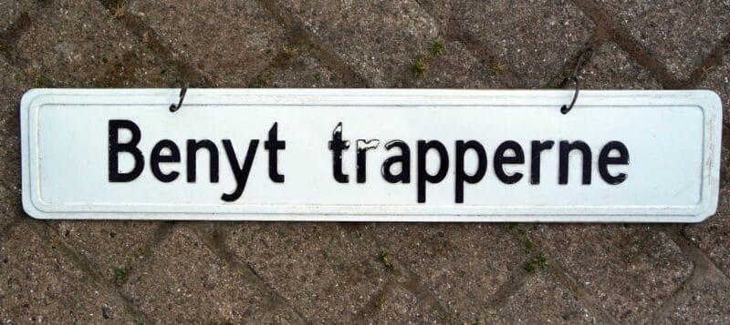 Udspring Forbudt + Benyt Trapperne