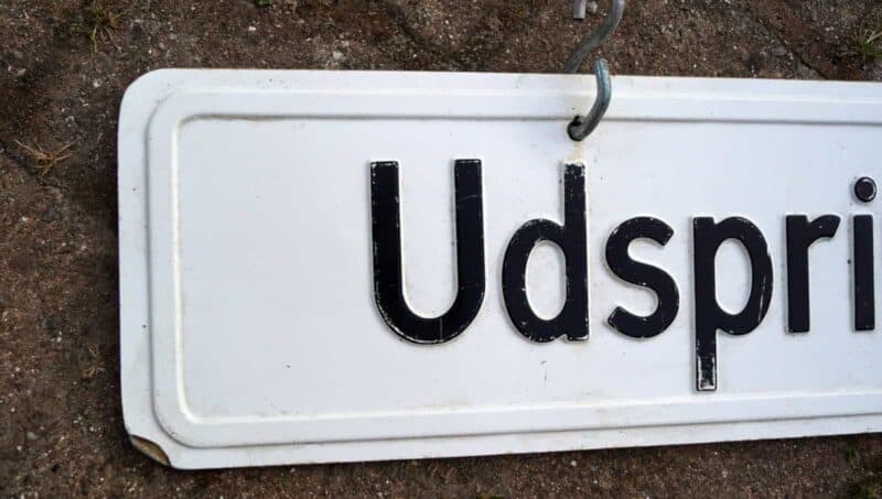 Udspring Forbudt + Benyt Trapperne
