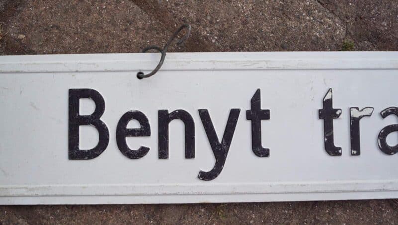 Udspring Forbudt + Benyt Trapperne