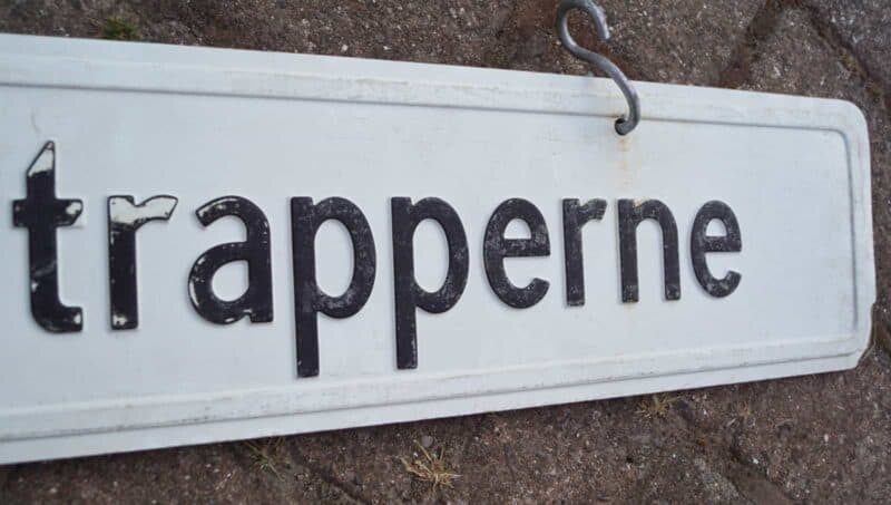 Udspring Forbudt + Benyt Trapperne