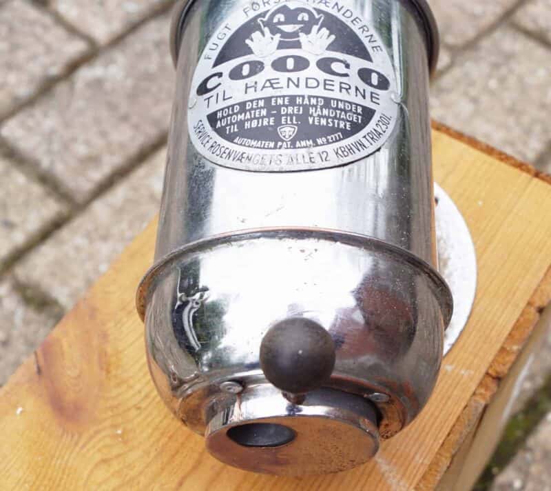 Cooco til hænderne - Gammel tørsæbe dispenser (lille model)