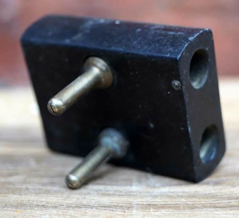 3 vejs forgreningsstik bakelit og messing