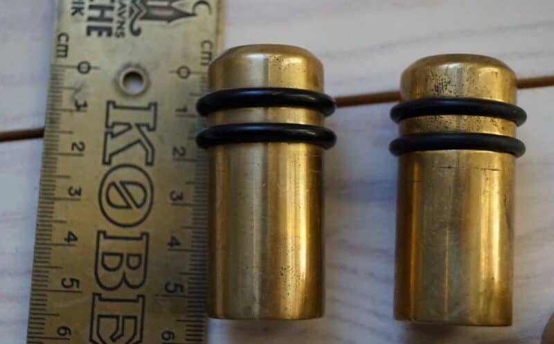 Dørstopper i massiv messing