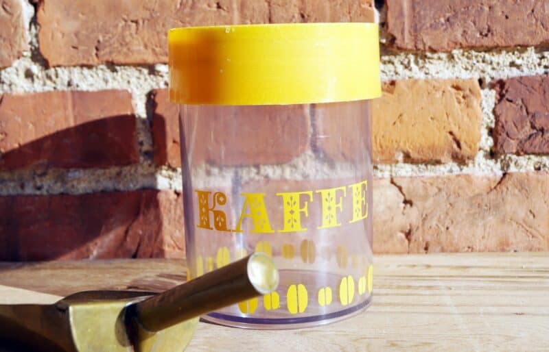 Kaffedåse plast gul (Erik Kold)