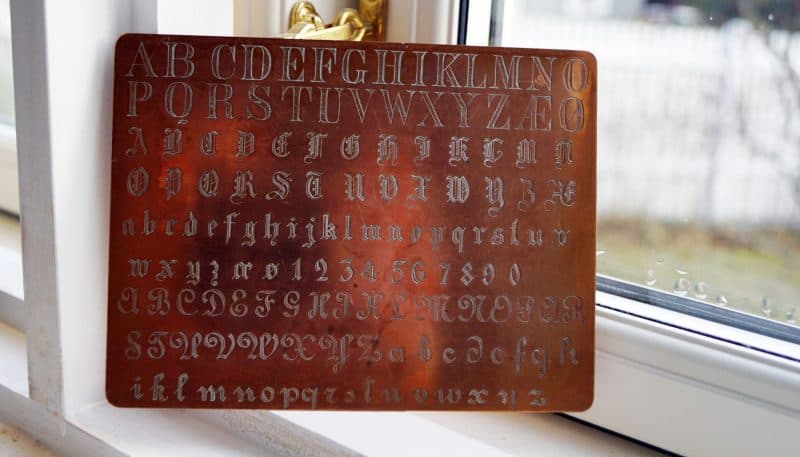 Osvald Brudager København 1928 - Kobberplade med fonttyper og monogrammer