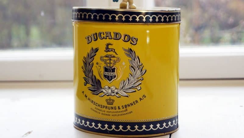 Ducados blikdåse