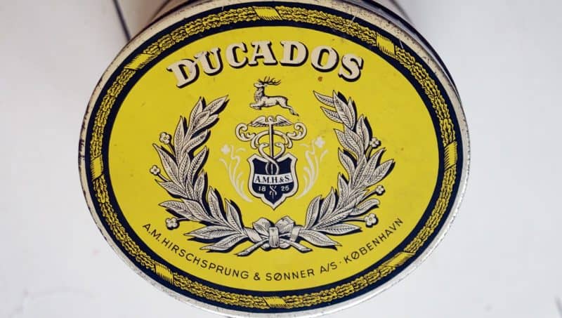 Ducados blikdåse