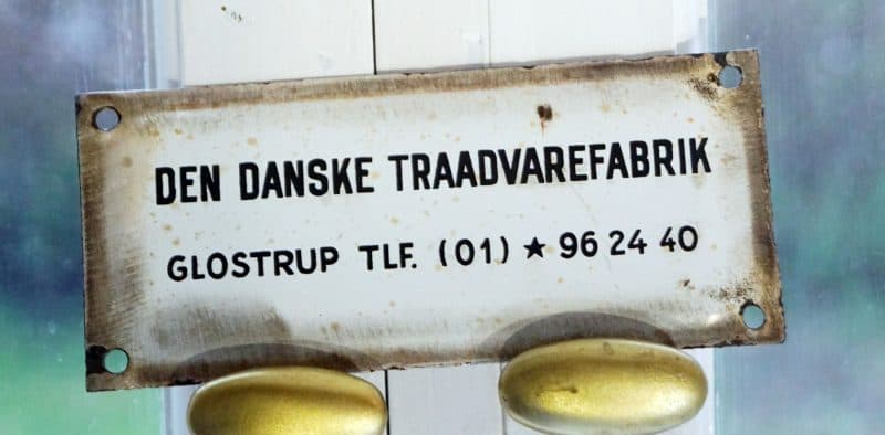 Emaljeskilt. Den Danske Trådvarefabrik