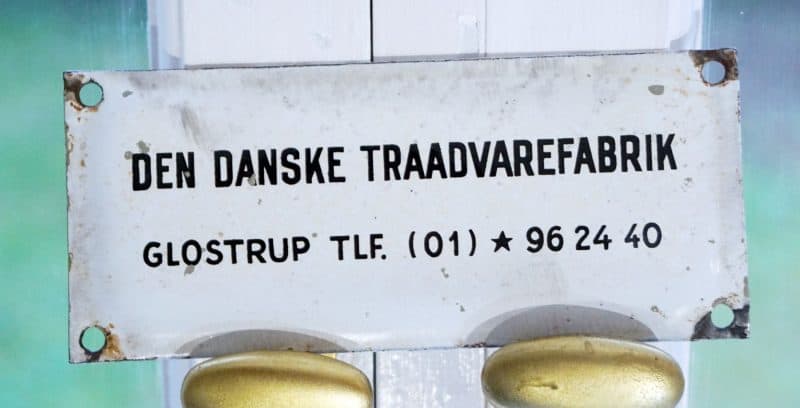 Emaljeskilt. Den Danske Trådvarefabrik