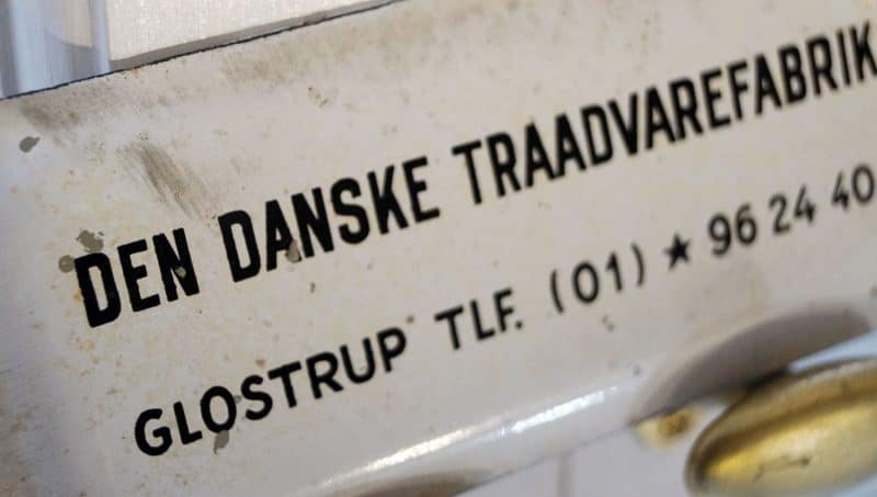 Emaljeskilt. Den Danske Trådvarefabrik