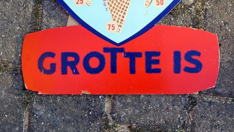Grotte IS papskilt 1950erne