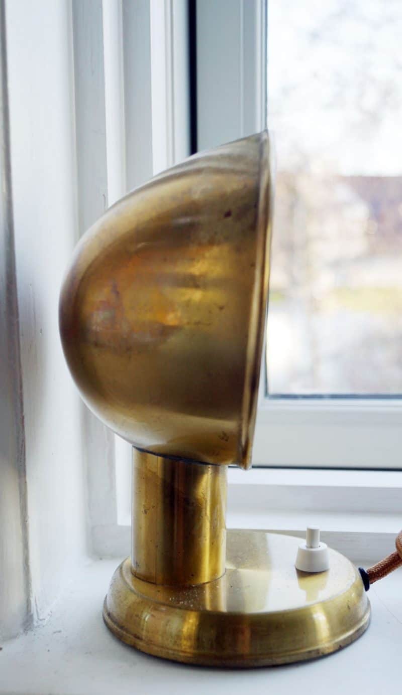Messinglampe til vægmontering