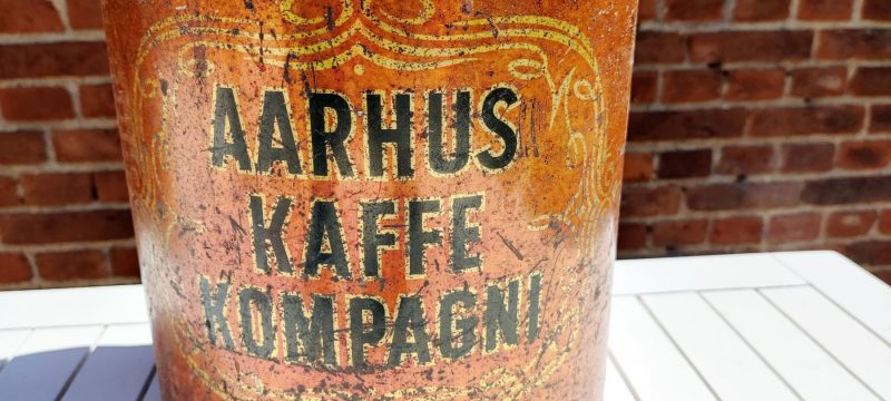 Aarhus Kaffe Kompani AKK. Stor købmandsdåse