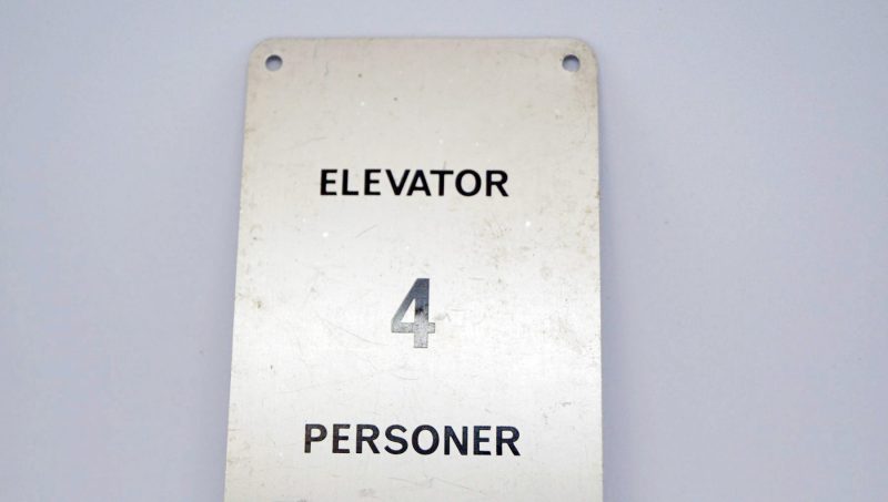Elevatorskilt 4 Personer