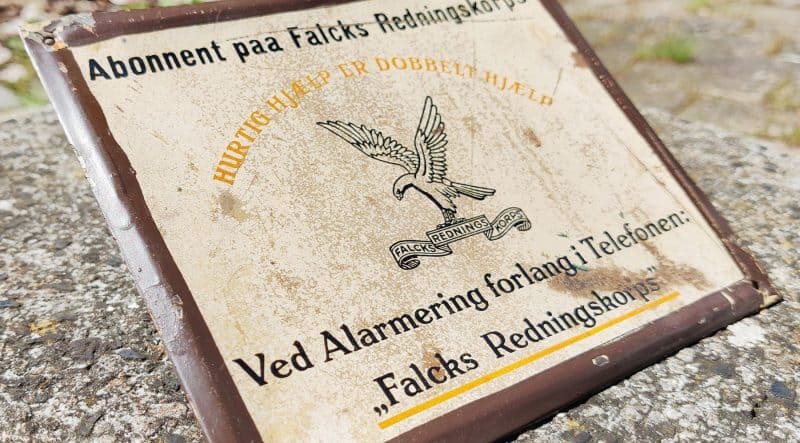 Abonnent paa Falcks Redningskorps blikskilt