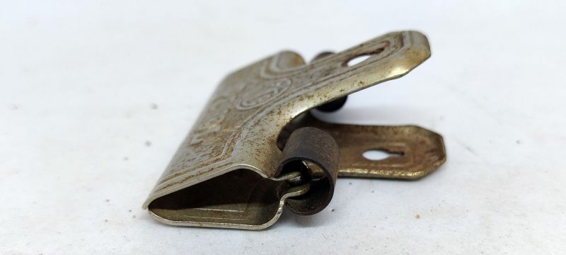 Penol klemme i metal
