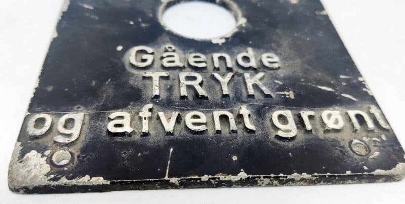 Fodgænger skilt - Gående tryk og afvent - støbegods