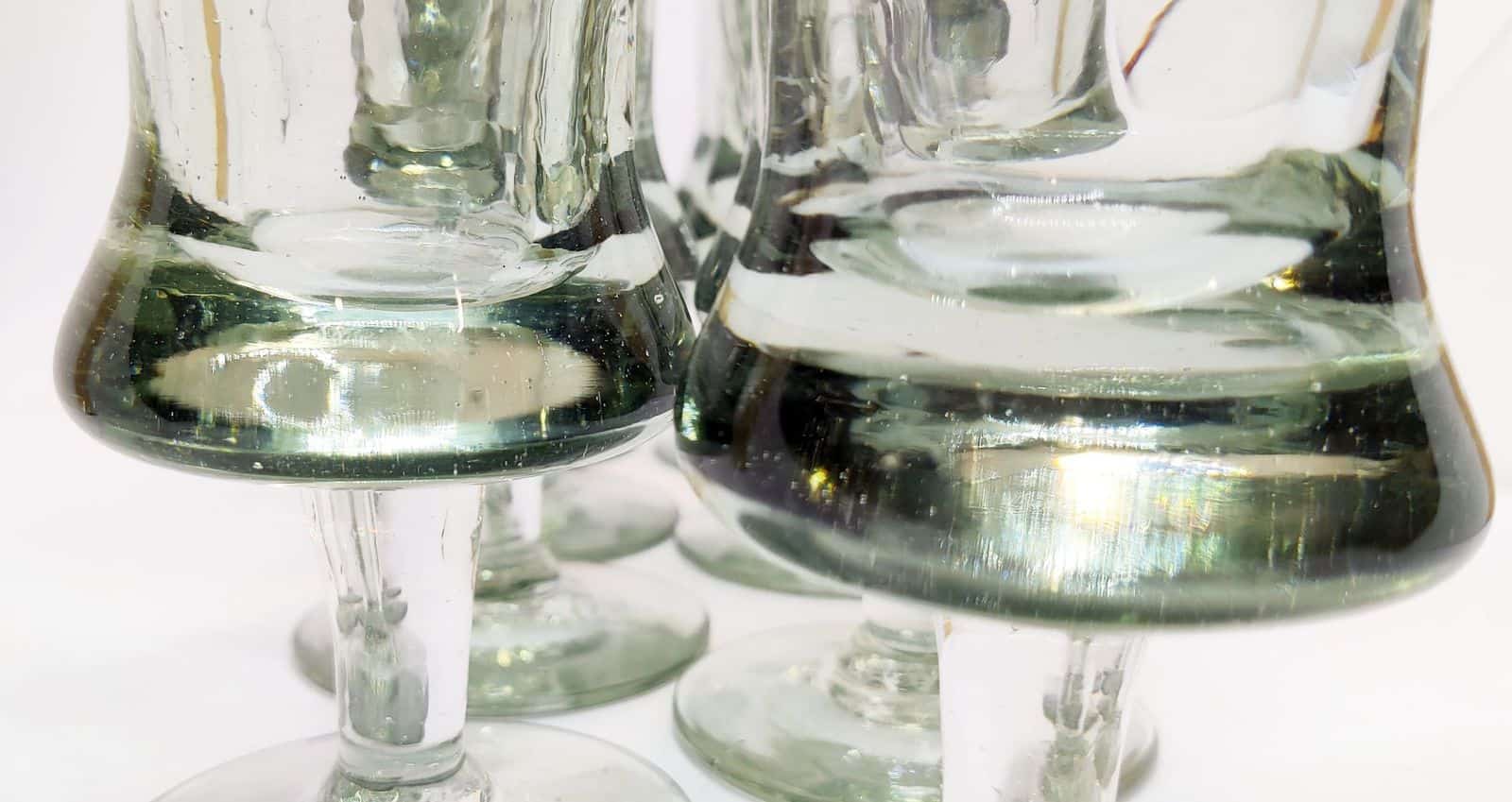 Håndlavede unika – Hvidvin el. Vandglas (Sæt af Finurlium