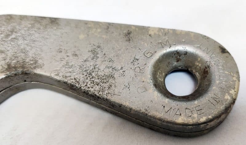 Legetøjspistoli blik. Mrk. Spitfire fra D. R. G. M. Made in Germany