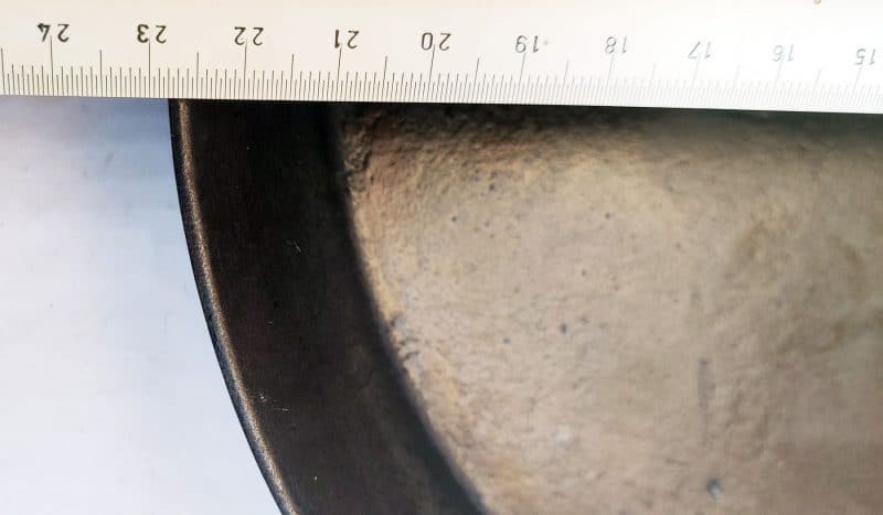 Mustad 1. 1800-tals støbejerns stegepande