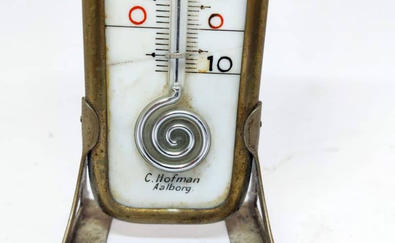 Termometer i porcelæn og messing. C. Hotman Aalborg