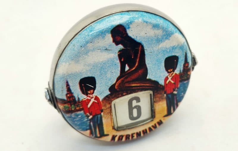 Gammel reklame evighedskalender (souvenir). Gardere og Den Lille Havfrue