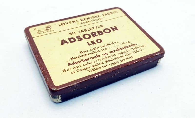 Løvens kemiske fabrik - Adsorbon LEO. Blikdåse