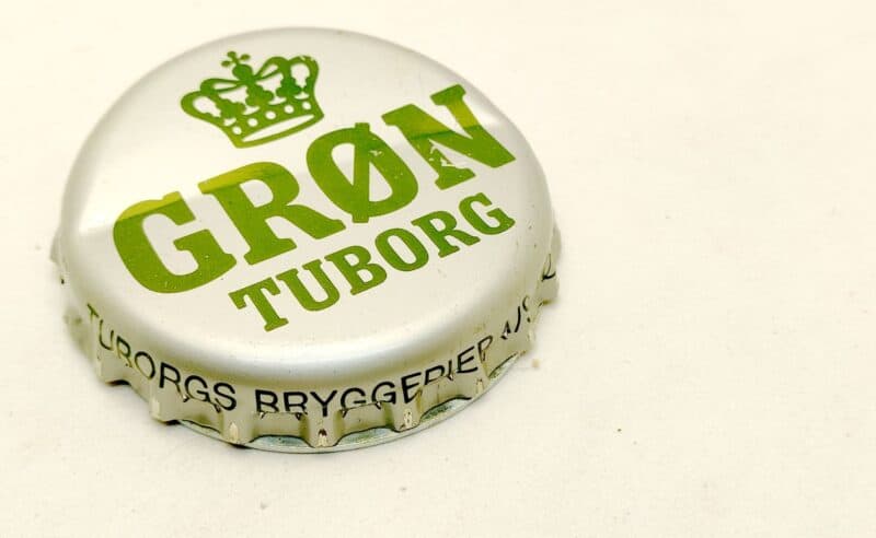 Grøn Tuborg stor papirklips i form af kapsel