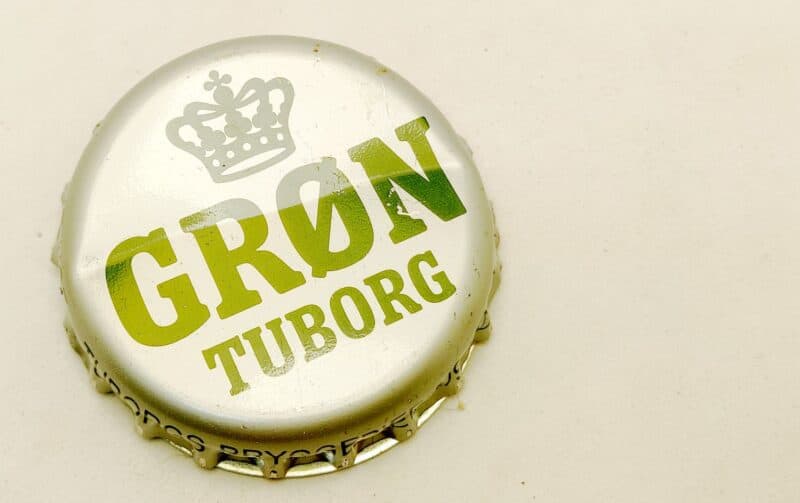 Grøn Tuborg stor papirklips i form af kapsel