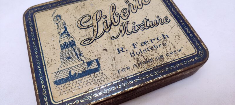 Liberte Mixture. R. Færch Holstebro. Blikdåse