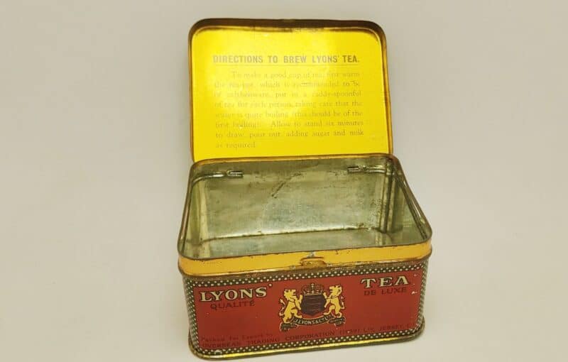Lyons Tea Qualite de lux. Blikdåse til The