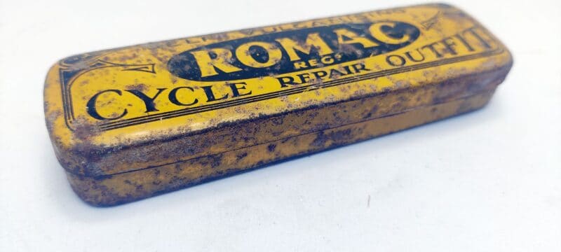 Romac Cycle Repair oufit - Dåse lappegrej med indhold