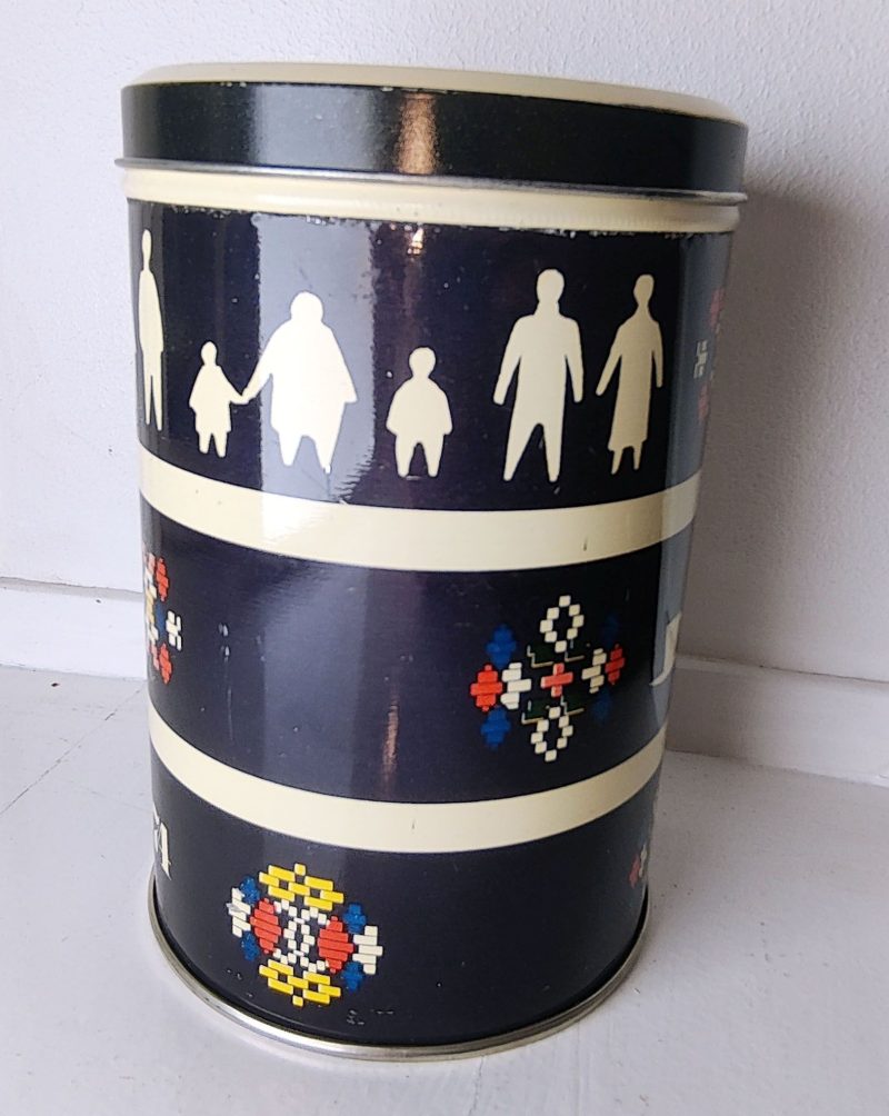 Kaffedåse med Kong. Grønlandsk Handel og Fiskeri segl fra 1974