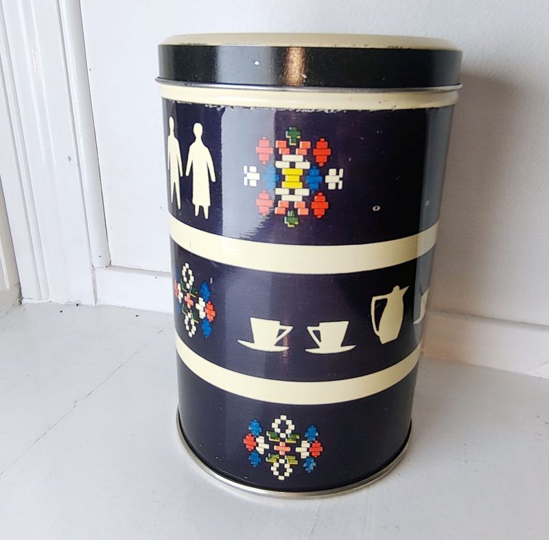 Kaffedåse med Kong. Grønlandsk Handel og Fiskeri segl fra 1974