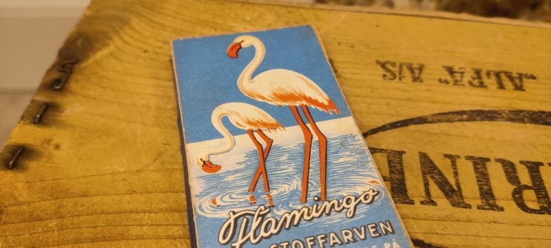 Vibe-Hastrup. Flamingo Stoffarven man kan stole på