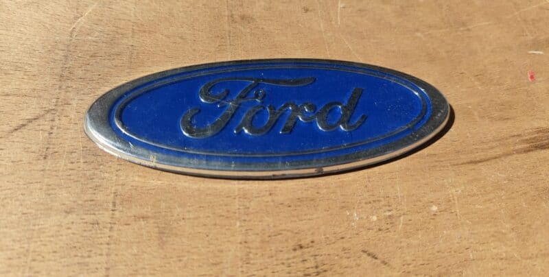 Ford bilmærke skilt