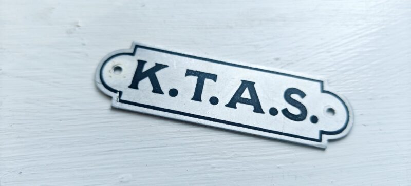 K. T. A. S. Blikskilt. Spørg, om der tales, forbinden opringning sker
