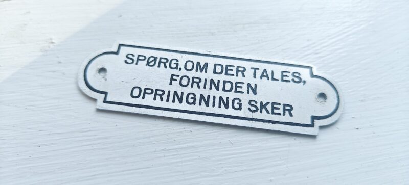 K. T. A. S. Blikskilt. Spørg, om der tales, forbinden opringning sker