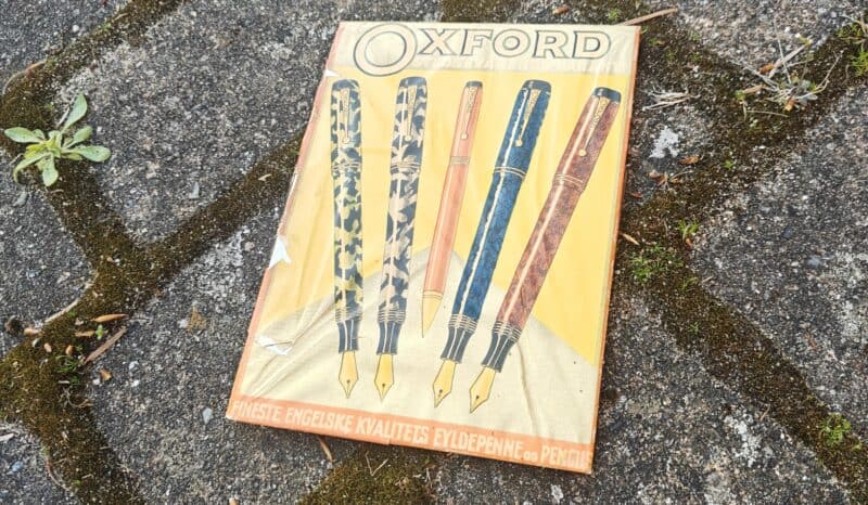 Reklameskilt for Oxford fyldepenne. Cellouid