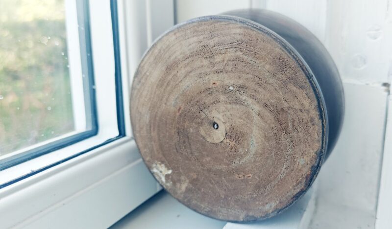 Roulettebord i træ og metal. Gammelt legetøj