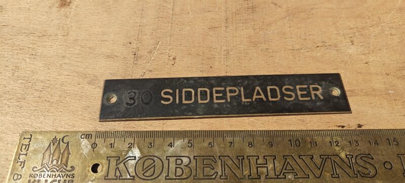 Sporvognsskilt. 30 siddepladser