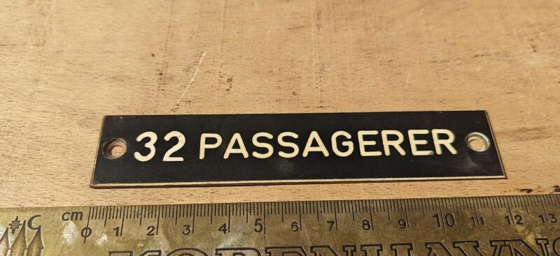 Sporvognsskilt. 32 passagerer