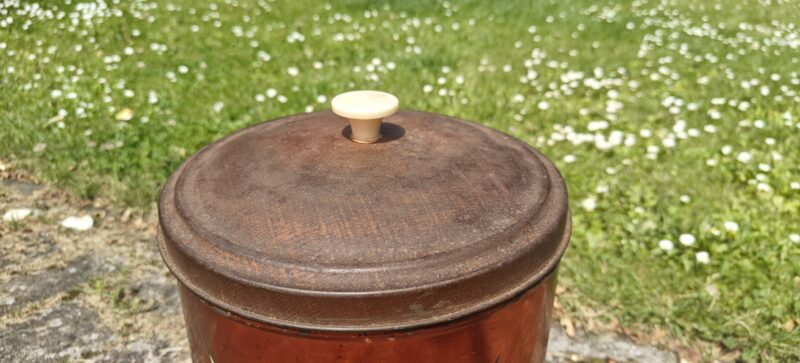 Behns Kaffe. Før, nu og altid. Tradition for Kvalitet. Købmandsdåse