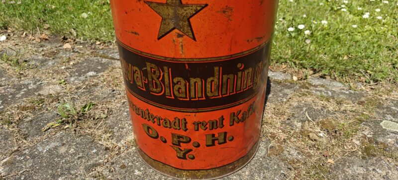Java-Blandning. Garanteradt rent Kaffe. O. P. H. Y. Købmandsdåse