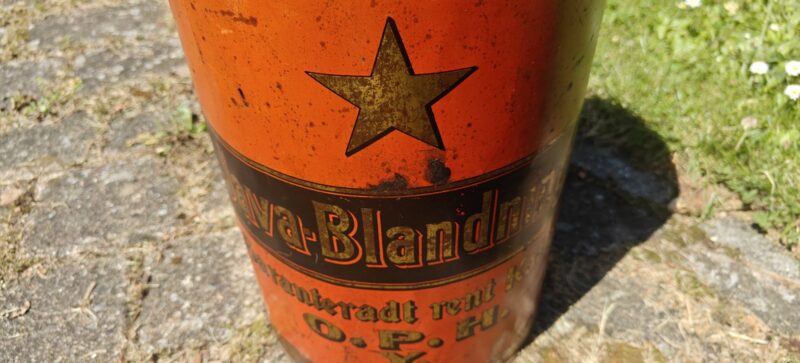 Java-Blandning. Garanteradt rent Kaffe. O. P. H. Y. Købmandsdåse