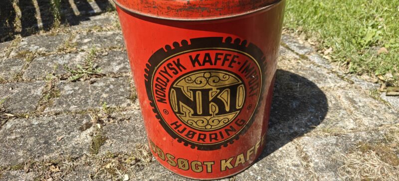 NKI. Nordjysk Kaffe-Import. Hjørring. Udsøgt Kaffe. Købmandsdåse